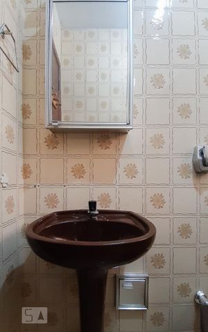 Casa à venda com 130m², 2 quartos e 2 vagas Casa à venda com 130m², 2 quartos e 2 vagasBanheiro da Suíte