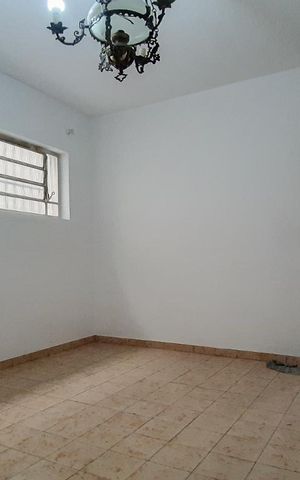 Casa à venda com 130m², 2 quartos e 2 vagas Casa à venda com 130m², 2 quartos e 2 vagasCopa