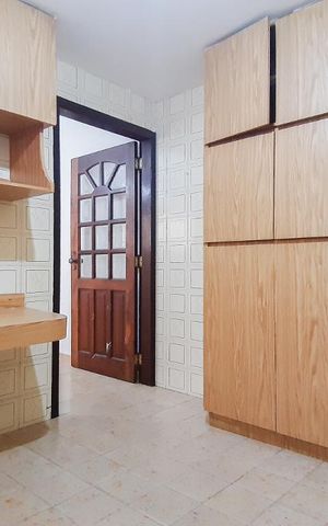 Casa à venda com 130m², 2 quartos e 2 vagas Casa à venda com 130m², 2 quartos e 2 vagasCozinha