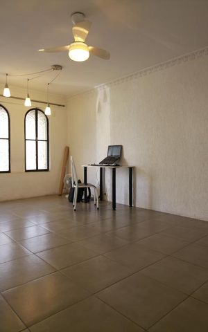 Casa de condomínio à venda com 88m², 2 quartos e 1 vagaSala