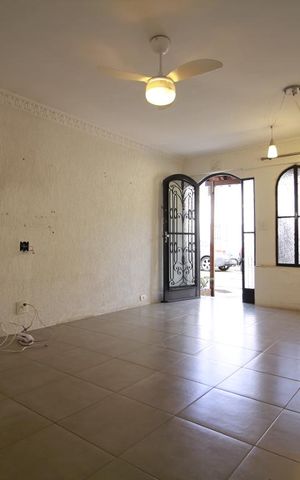 Casa de condomínio à venda com 88m², 2 quartos e 1 vagaSala