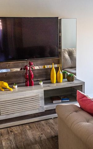 Apartamento à venda com 117m², 3 quartos e 2 vagas Apartamento à venda com 117m², 3 quartos e 2 vagasSala