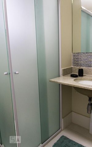 Apartamento à venda com 117m², 3 quartos e 2 vagas Apartamento à venda com 117m², 3 quartos e 2 vagasBanheiro