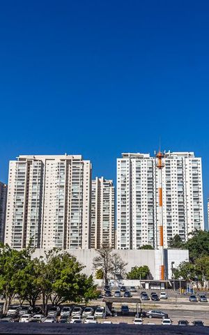 Apartamento à venda com 117m², 3 quartos e 2 vagas Apartamento à venda com 117m², 3 quartos e 2 vagasVista da Sacada