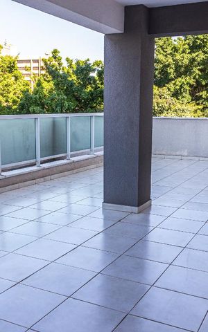 Apartamento à venda com 117m², 3 quartos e 2 vagas Apartamento à venda com 117m², 3 quartos e 2 vagasSacada