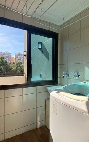Studio à venda com 63m², 1 quarto e 2 vagas Studio à venda com 63m², 1 quarto e 2 vagasÁrea de Serviço