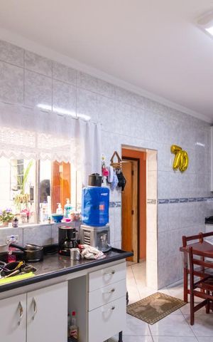 Casa para alugar com 380m², 2 quartos e 2 vagasCozinha