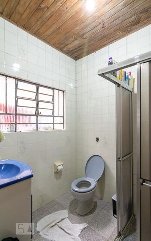 Casa para alugar com 380m², 2 quartos e 2 vagasEdícula Banheiro