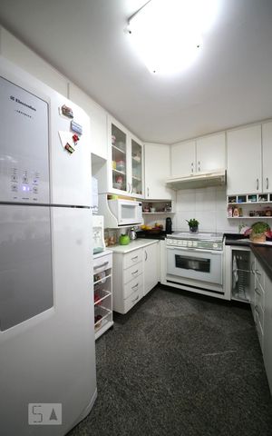 Casa à venda com 350m², 3 quartos e 4 vagasCozinha
