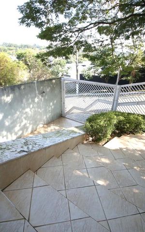 Casa à venda com 350m², 3 quartos e 4 vagasEntrada