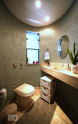 Casa à venda com 350m², 3 quartos e 4 vagasLavabo