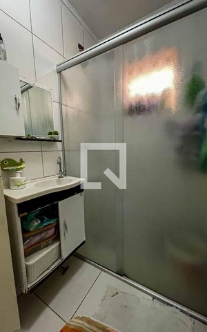 Casa à venda com 124m², 4 quartos e 2 vagas Casa à venda com 124m², 4 quartos e 2 vagasBanheiro 2