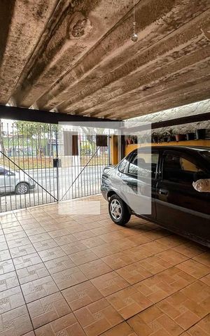 Casa à venda com 124m², 4 quartos e 2 vagas