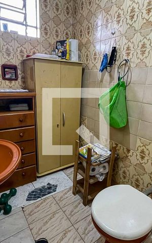 Casa à venda com 124m², 4 quartos e 2 vagas Casa à venda com 124m², 4 quartos e 2 vagasBanheiro 1