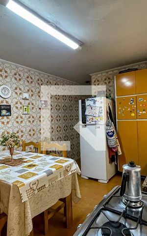 Casa à venda com 124m², 4 quartos e 2 vagas Casa à venda com 124m², 4 quartos e 2 vagasCozinha