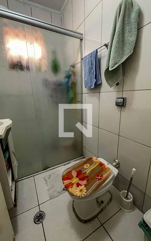 Casa à venda com 124m², 4 quartos e 2 vagas Casa à venda com 124m², 4 quartos e 2 vagasBanheiro 2