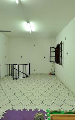 Casa à venda com 300m², 4 quartos e 4 vagasSala Extra