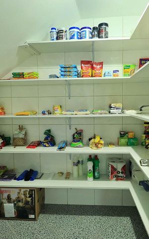 Casa à venda com 300m², 4 quartos e 4 vagasDespensa da Cozinha