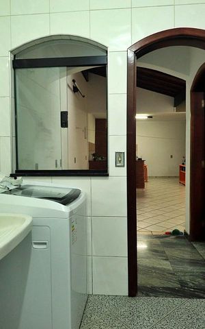 Casa à venda com 300m², 4 quartos e 4 vagasÁrea de Serviço