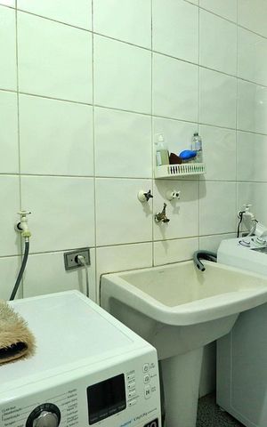 Casa à venda com 300m², 4 quartos e 4 vagasÁrea de Serviço