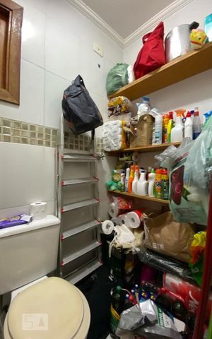 Casa à venda com 146m², 3 quartos e 4 vagasBanheiro de Serviço