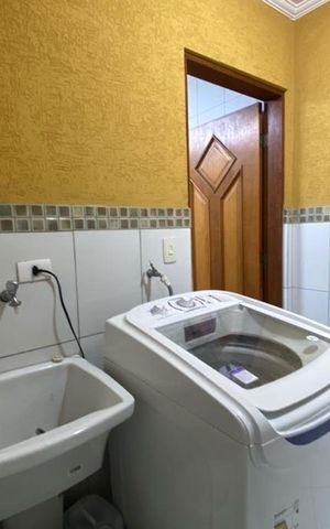 Casa à venda com 146m², 3 quartos e 4 vagasÁrea de Serviço
