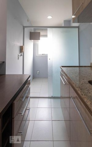 Apartamento à venda com 50m², 2 quartos e 1 vaga Apartamento à venda com 50m², 2 quartos e 1 vagaCozinha e Área de Serviço