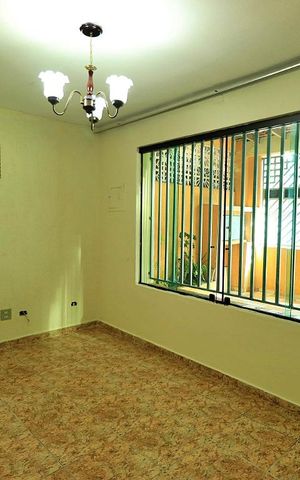 Casa à venda com 164m², 3 quartos e 3 vagasSala