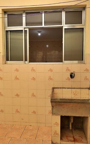 Casa à venda com 164m², 3 quartos e 3 vagasÁrea de Serviço - Casa Fundos