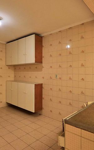 Casa à venda com 164m², 3 quartos e 3 vagasCozinha - Casa Fundos