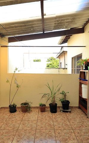 Casa à venda com 164m², 3 quartos e 3 vagasÁrea de Serviço