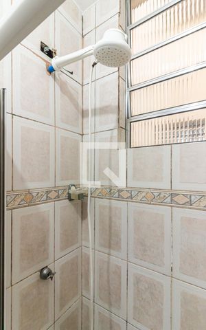 Studio à venda com 38m², 1 quarto e sem vaga Studio à venda com 38m², 1 quarto e sem vagaBanheiro - Chuveiro