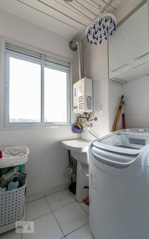 Apartamento à venda com 67m², 3 quartos e 1 vagaÁrea de Serviço