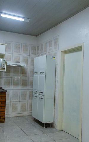 Casa à venda com 150m², 3 quartos e 2 vagas Casa à venda com 150m², 3 quartos e 2 vagasCozinha