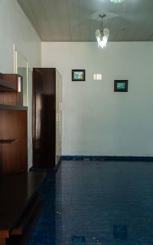 Casa à venda com 150m², 3 quartos e 2 vagas Casa à venda com 150m², 3 quartos e 2 vagasSala