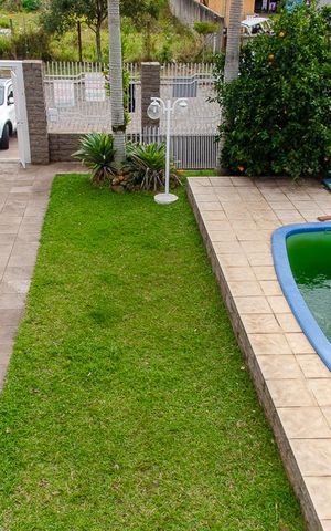 Casa à venda com 150m², 3 quartos e 2 vagas Casa à venda com 150m², 3 quartos e 2 vagasvista da Sacada
