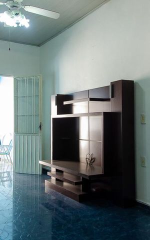 Casa à venda com 150m², 3 quartos e 2 vagas Casa à venda com 150m², 3 quartos e 2 vagasSala