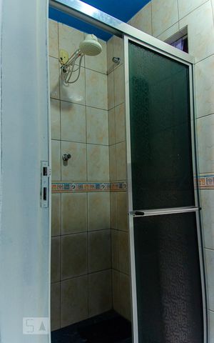 Casa à venda com 150m², 3 quartos e 2 vagas Casa à venda com 150m², 3 quartos e 2 vagasBanheiro da Suíte