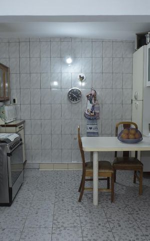 Casa para alugar com 225m², 2 quartos e sem vagaCozinha