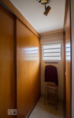 Casa à venda com 464m², 4 quartos e 3 vagasCloset Suíte 1