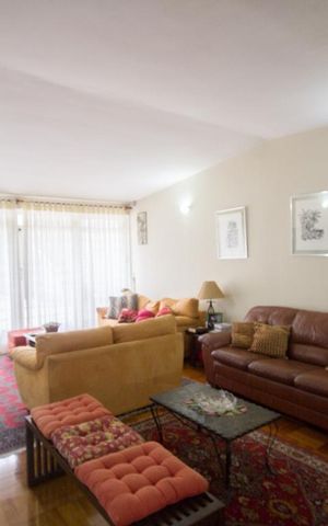 Casa à venda com 464m², 4 quartos e 3 vagasSala 2