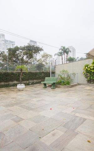 Casa à venda com 464m², 4 quartos e 3 vagasQuintal 1