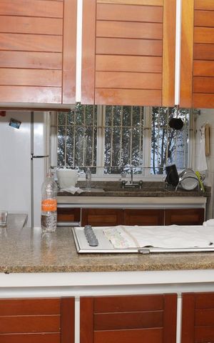 Casa para alugar com 360m², 4 quartos e 4 vagasCozinha - Armários