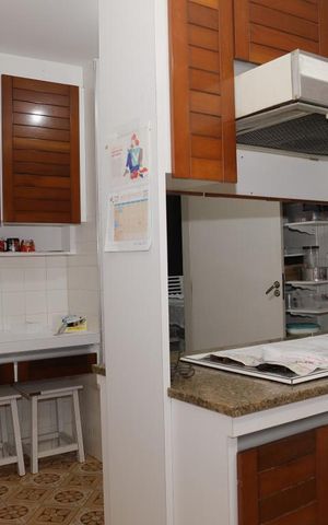 Casa para alugar com 360m², 4 quartos e 4 vagasCozinha - Armários