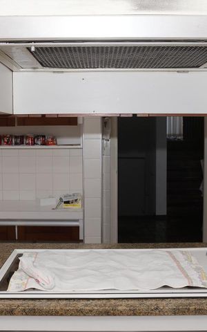 Casa para alugar com 360m², 4 quartos e 4 vagasCozinha - Armários
