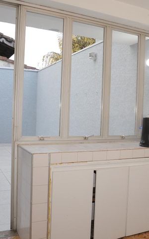 Casa para alugar com 360m², 4 quartos e 4 vagasDespensa