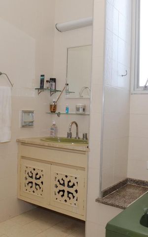 Casa para alugar com 360m², 4 quartos e 4 vagasBanheiro do Quarto 1