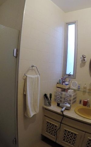 Casa para alugar com 360m², 4 quartos e 4 vagasLavabo