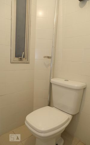 Casa para alugar com 360m², 4 quartos e 4 vagasÁrea de lazer interna - banheiro