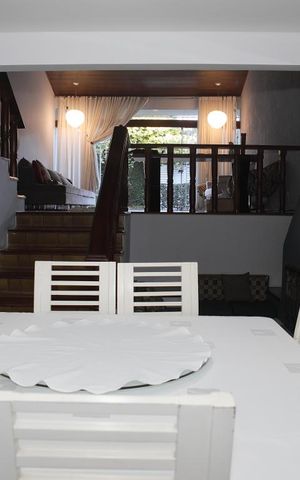 Casa para alugar com 360m², 4 quartos e 4 vagasSala